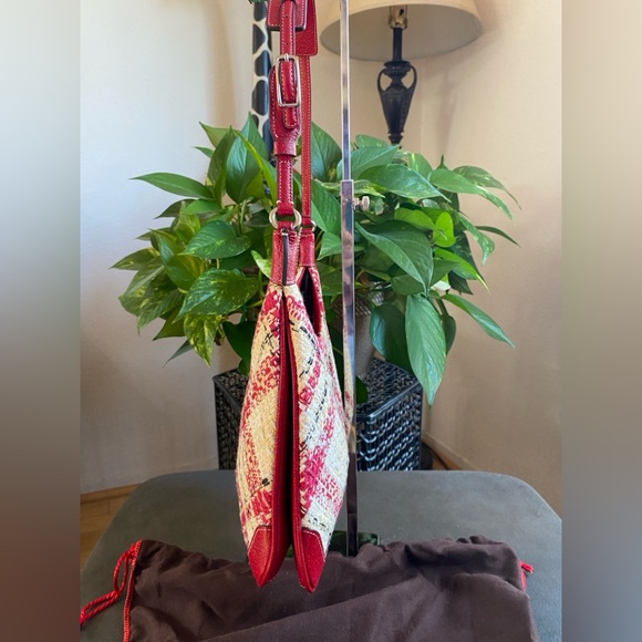 COACH Vintage Y2K Faylyn Tweed Plaid Shoulder Bag, Red Leather Trim, RARE!
SMALL - Picture 5 of 16